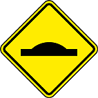 Saliência ou Lombada (A-18) — placa de advertência